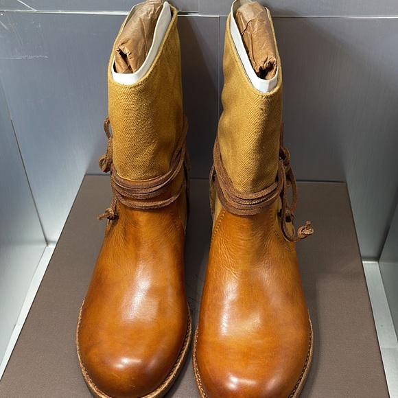 BNIB Patricia Nash Sabbia Boots with Leather strings Tan Leather 6 - Picture 6 of 10